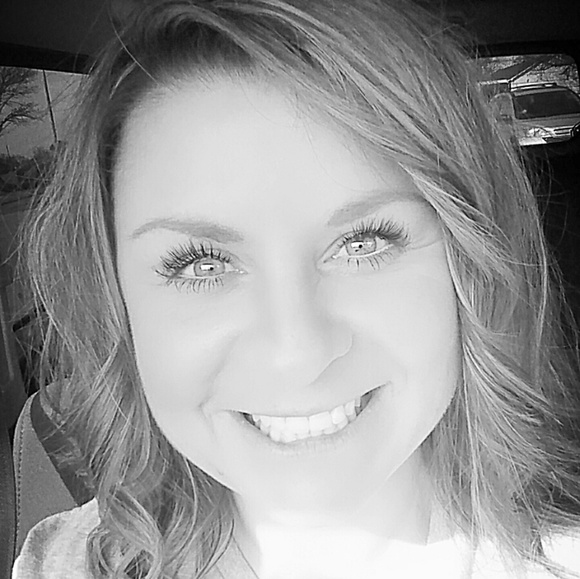 Meet your Posher, Buffy - Picture 1 of 1